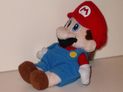 Pluche_Mario_Nintendo_03.jpg