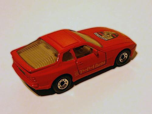 Porsche944_Matchbox_Turbo_02.jpg